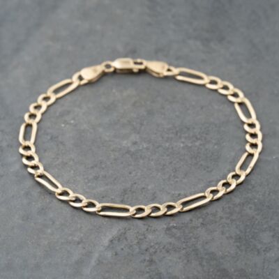 Pre-Owned 9ct Yellow Gold 3+1 Link 8 Inch Figaro Chain Bracelet 41081293