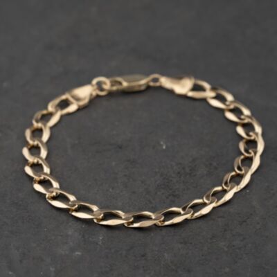 Pre-Owned 9ct Yellow Gold 8.5 Inch Curb Chain Bracelet 41081308