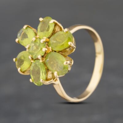 Pre-Owned 14ct Yellow Gold Peridot Cluster Ring 41102500