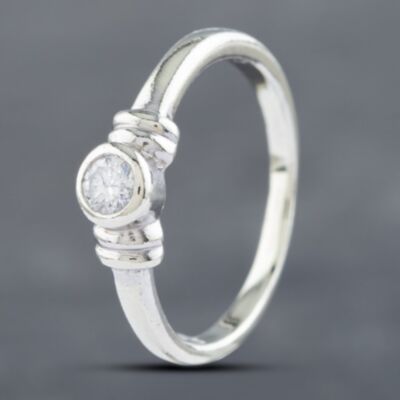 Pre-Owned 9ct White Gold Cubic Zirconia Solitaire Ring 41102678