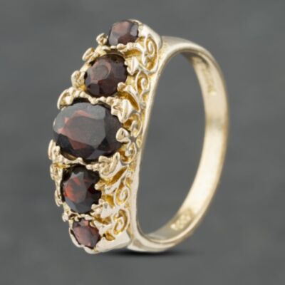 Pre-Owned 9ct Yellow Gold Garnet Graduated Five Stone Ring 41102805