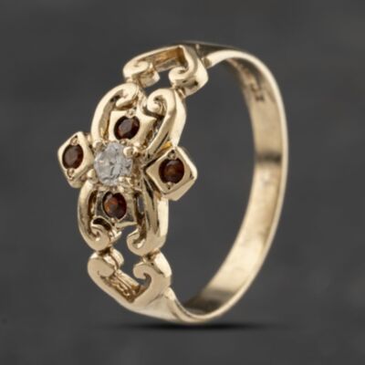 Pre-Owned 9ct Yellow Gold Garnet & Cubic Zirconia Dress Ring 41103384