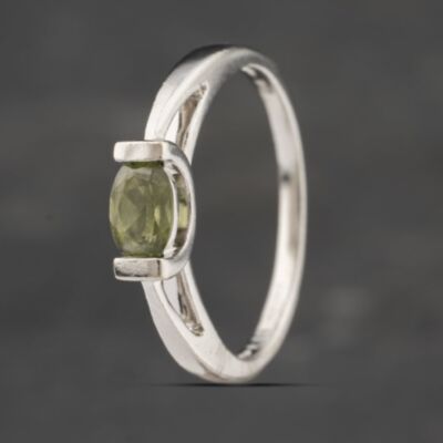 Pre-Owned 9ct White Gold Green Amethyst Oval Dress Ring 41103402