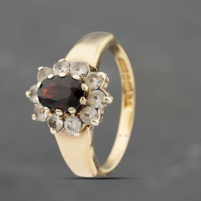 Pre-Owned 9ct Yellow Gold Garnet & Cubic Zirconia Cluster Ring 41103414