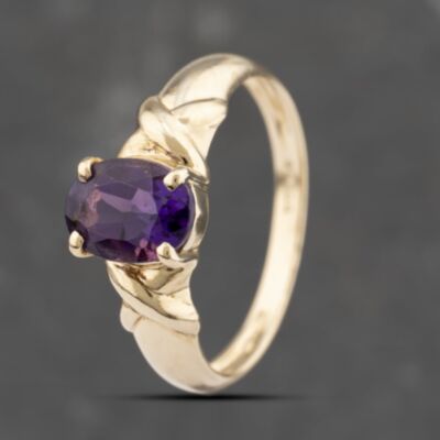 Pre-Owned 9ct Yellow Gold Amethyst Oval Dress Ring 41103507