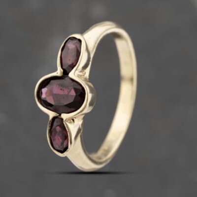 Pre-Owned 9ct Yellow Gold Garnet Rubover Three Stone Ring 41103524