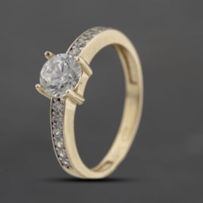 Pre-Owned 9ct Yellow Gold Cubic Zirconia Shoulder Set Solitaire Ring 41103695
