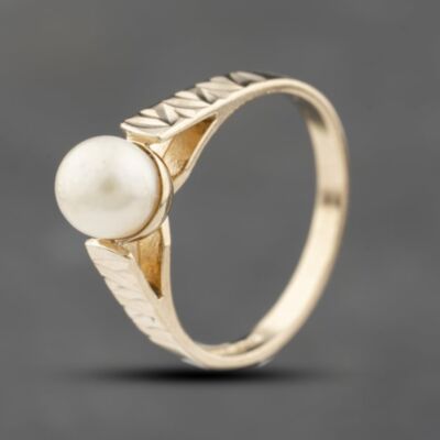 Pre-Owned 9ct Yellow Gold Pearl Dress Ring 41103808