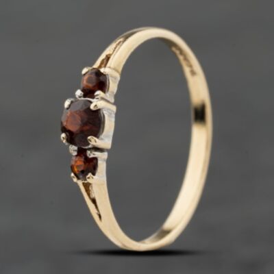 Pre-Owned 9ct Yellow Gold Garnet Three Stone Ring 41104107