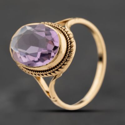 Pre-Owned 9ct Yellow Gold Amethyst Oval Dress Ring 41104221