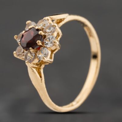 Pre-Owned 9ct Yellow Gold Garnet & White Topaz Cluster Ring 41104250
