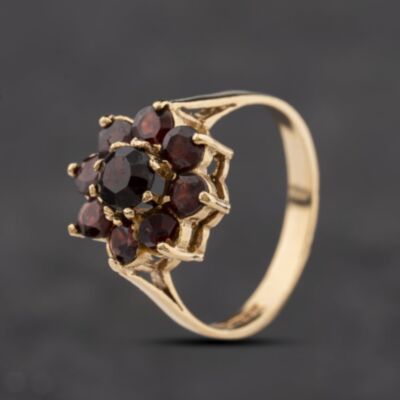 Pre-Owned 9ct Yellow Gold Garnet Flower Cluster Ring 41104302