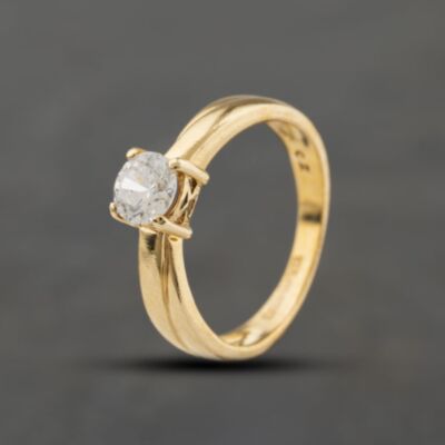 Pre-Owned 9ct Yellow Gold Cubic Zirconia Four Claw Solitaire Ring 41104418