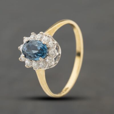 Pre-Owned 9ct Yellow Gold Blue Topaz & Cubic Zirconia Oval Cluster Ring 41104440
