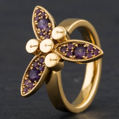 Pre-Owned 9ct Yellow Gold Amethyst Dress Ring 4110648