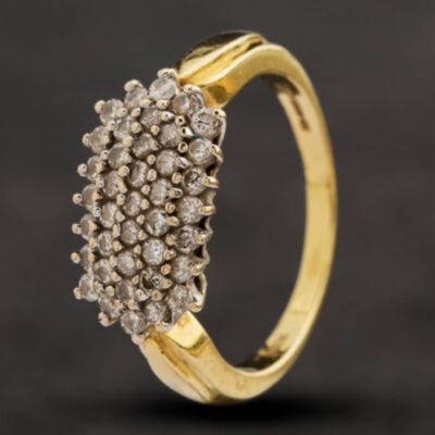 Pre-Owned Vintage 18ct Yellow Gold Brilliant Cut Diamond Cluster Ring 4112312