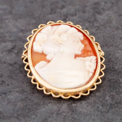 Pre-Owned 9ct Yellow Gold Cameo Filigree Brooch 41131066
