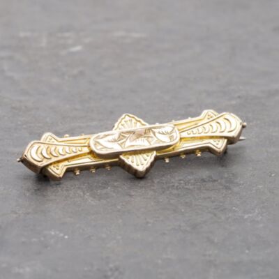 Pre-Owned Vintage 9ct Yellow Gold Leaf Patterned Brooch 41131085