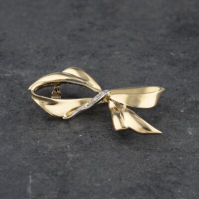 Pre-Owned 18ct Two Colour Gold Diamond Set Bow Brooch 41131114