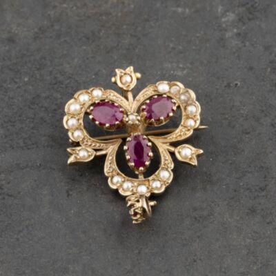 Pre-Owned 9ct Yellow Gold Ruby & Seed Pearl Clover Shape Brooch 41131140