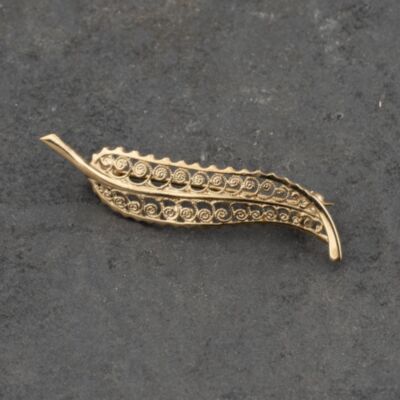 Pre-Owned 9ct Yellow Gold Leaf Brooch 41131141