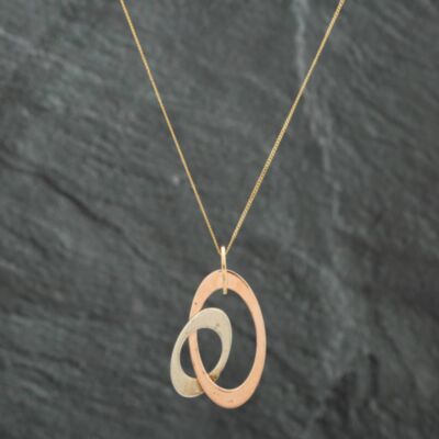 Pre-Owned 9ct Three Colour Gold Double Oval Pendant & 18 Inch Curb Chain 41141419