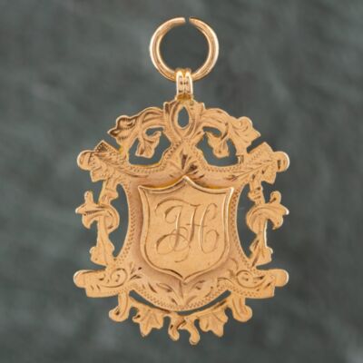 Pre-Owned Vintage 9ct Rose Gold Shield Shape Medallion 41141499