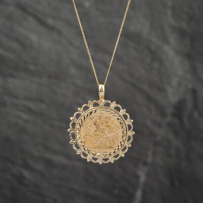 Pre-Owned 9ct Yellow Gold 1910 George V Half Sovereign Coin Keeper Pendant & 18 Inch Curb Chain 41142027BND