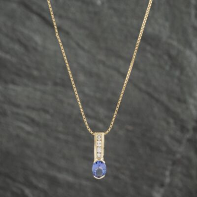 Pre-Owned 14ct Yellow Gold Tanzanite & Brilliant Cut Diamond Oval Pendant & 19 Inch Box Chain 41142192
