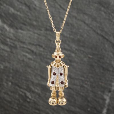Pre-Owned 9ct Yellow Gold Multi Stone Clown Pendant & 18 Inch Trace Chain 41142299