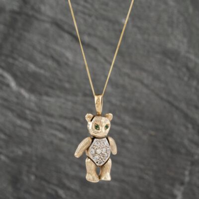 Pre-Owned 9ct Yellow Gold Cubic Zirconia Teddy Pendant & 18 Inch Curb Chain 41142362