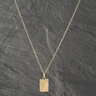 Pre-Owned 9ct Yellow Gold Oblong Engraved Locket Pendant & 18 Inch Trace Chain 41142410