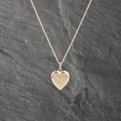 Pre-Owned 14ct Yellow Gold 0.01ct Diamond Heart Locket Pendant & 18 Inch Prince Of Wales Chain 41142543