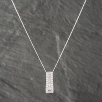 Pre-Owned 18ct White Gold 0.75ct Diamond 3 Row Pendant & 18 Inch Curb Chain 41142548