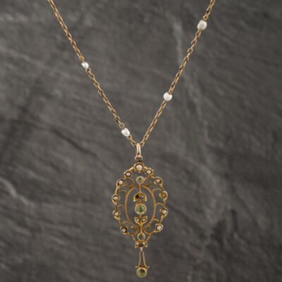 Pre-Owned Antique Yellow Gold Peridot & Seed Pearl Fancy Gemstone Pendant & 18 Inch Trace Chain 41142565