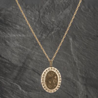 Pre-Owned 9ct Yellow Gold Oval Hand Engraved Locket Pendant & 24 Inch Curb Chain 41142571