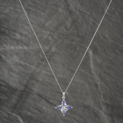 Pre-Owned 9ct White Gold Tanzanite & Diamond Star Pendant & 18 Inch Curb Chain 41142588