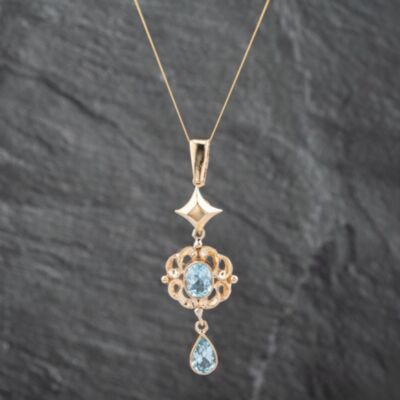 Pre-Owned 9ct Yellow Gold Blue Topaz Dropper Pendant & 18 Inch Curb Chain 41142624