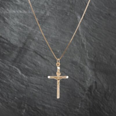 Pre-Owned 9ct Yellow Gold Crucifix Cross Pendant & 20 Inch Box Chain 41142720