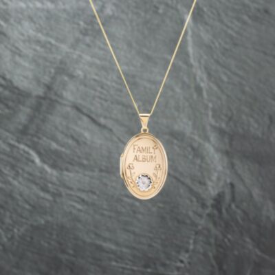 Pre-Owned 9ct Two Colour Gold Oval Patterned Family Multi Photo Locket Pendant & 18 Inch Curb Chain 41142741