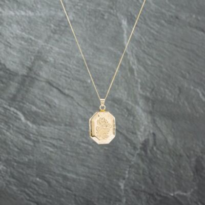 Pre-Owned 9ct Yellow Gold Octagonal Hand Engraved Flower Locket Pendant & 18 Inch Curb Chain 41142757