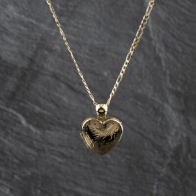 Pre-Owned 9ct Yellow Gold Hand Engraved Heart Locket Pendant & 18 Inch Figaro Chain 41142768