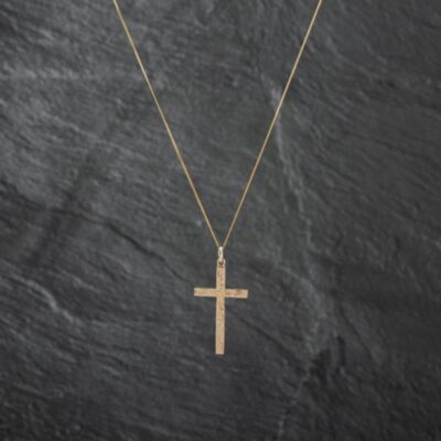 Pre-Owned 9ct Yellow Gold Hand Engraved Cross Pendant & 18 Inch Curb Chain 41142776