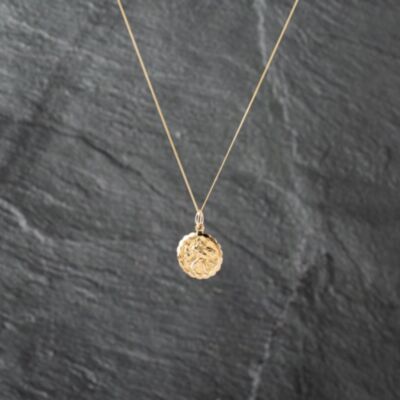 Pre-Owned 9ct Yellow Gold Small Double Sided St Christopher Pendant & 18 Inch Curb Chain 41142907
