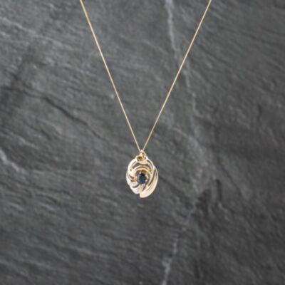 Pre-Owned 9ct Yellow Gold Topaz & Diamond Ornate Openwoerk Pendant & 18 Inch Curb Chain 41142914