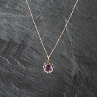 Pre-Owned 9ct Yellow Gold Amethyst Oval Scalloped Edge Pendant & 18 Inch Belcher Chain 41142919