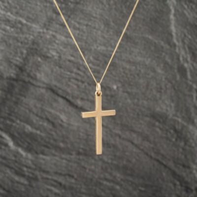 Pre-Owned 9ct Yellow Gold Plain Cross Pendant & 18 Inch Curb Chain 41142984