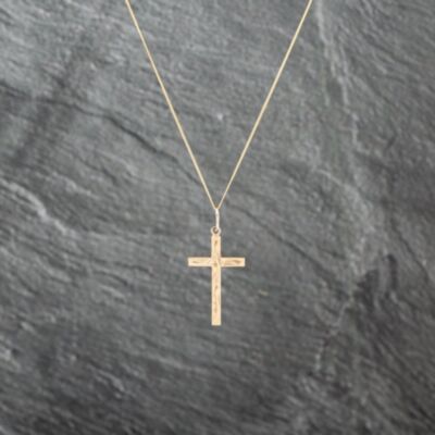 Pre-Owned 9ct Yellow Gold Engraved Cross Pendant & 18 Inch Curb Chain 41143023