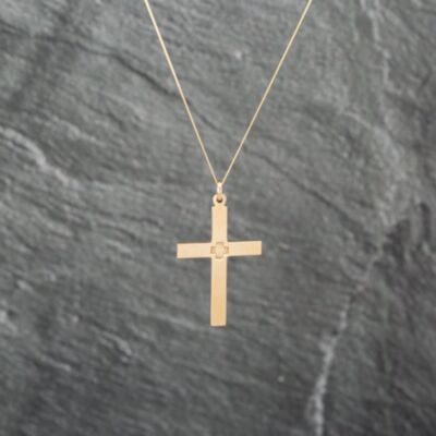 Pre-Owned 9ct Yellow Gold Plain Millenium Cross Pendant & 18 Inch Curb Chain 41143052