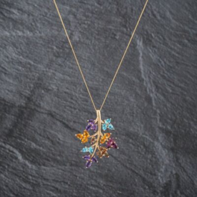 Pre-Owned 9ct Yellow Gold Glass Leaf Pendant & 18 Inch Curb Chain 41143087